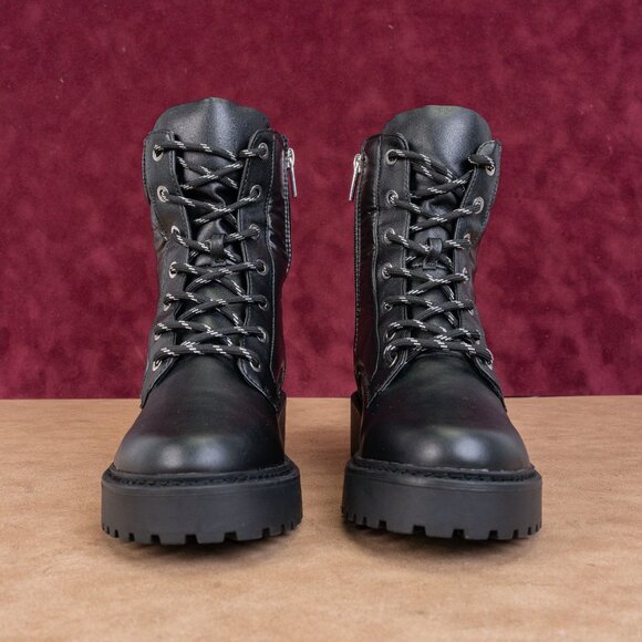 Calvin Klein Women Sallon Black Faux Leather Combat zip Ankle Boots sz 8 - Picture 3 of 9